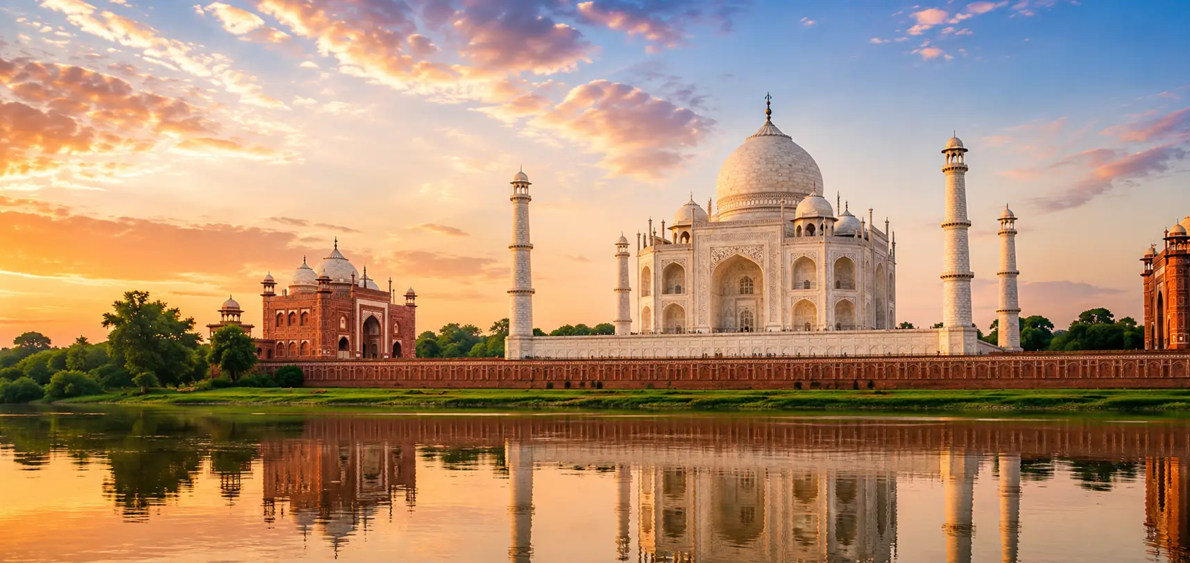 India visit visa from Qatar with Taj Mahal tourism view