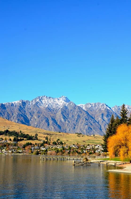 Queenstown Lake Wakatipu New Zealand tourism destination with mountain landscape